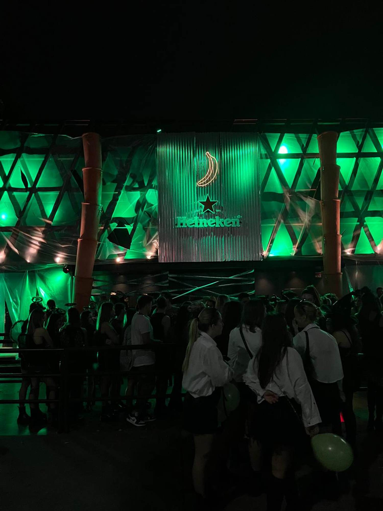 Intervención de fachada para Heineken